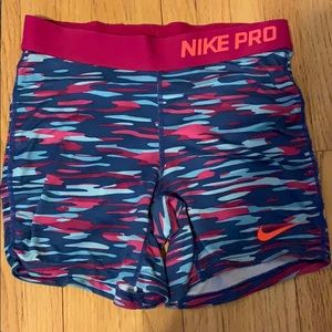 Nike Pros Spandex Shorts, Size Youth Large